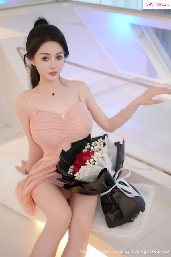   [XiuRen]高清写真图 2024.04.15 No.8395 林幼一 丝袜美腿第4张图片